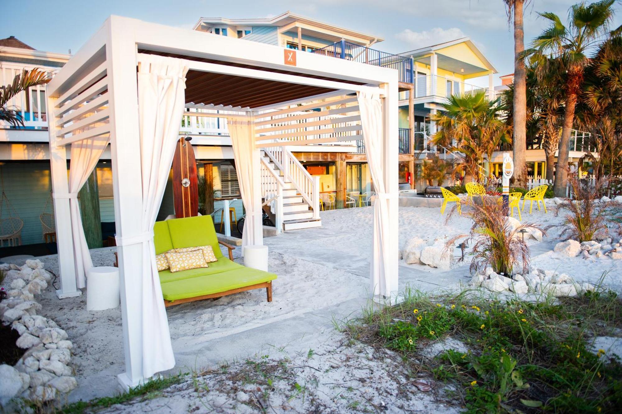 Sunburst Inn- Indian Shores Beach Экстерьер фото