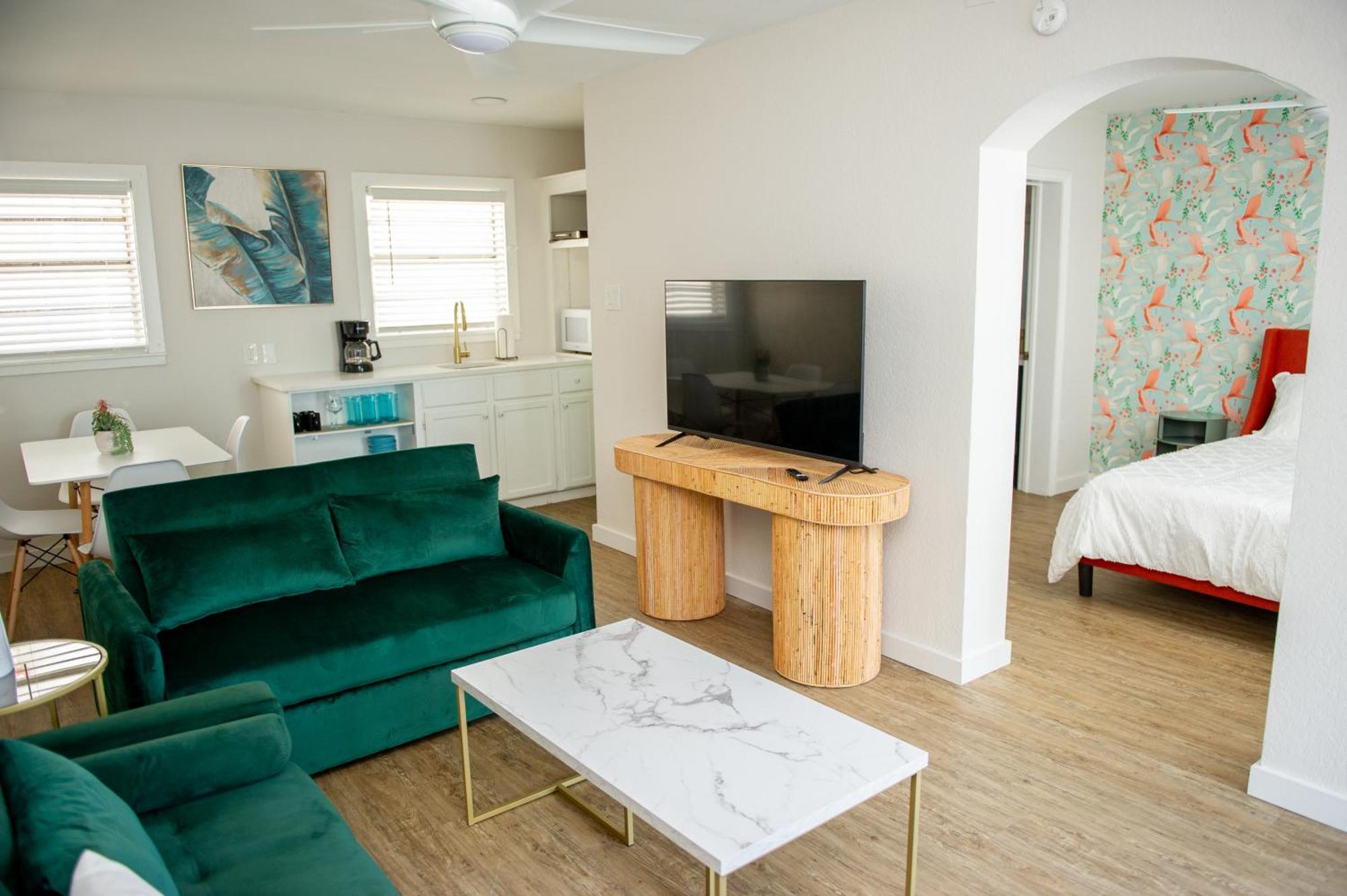 Sunburst Inn- Indian Shores Beach Экстерьер фото