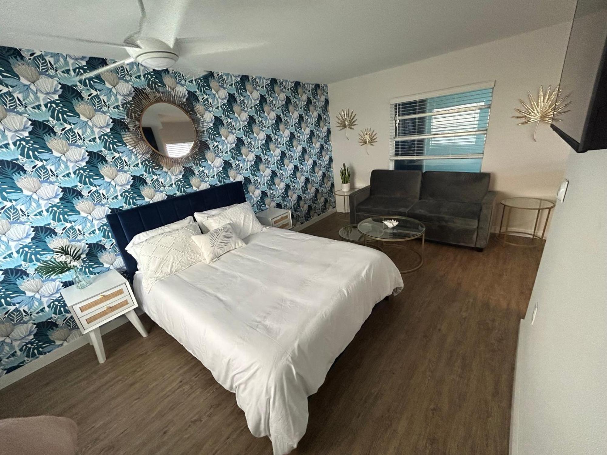Sunburst Inn- Indian Shores Beach Экстерьер фото